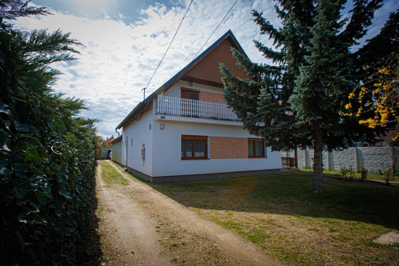 Olivia Apartment House Balatonboglár Exterior foto